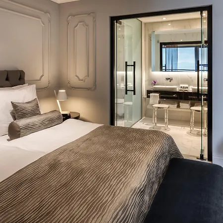 Ambasador - By Liburnia & אופטיה