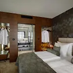 Ambasador - By Liburnia & Hotel 5*