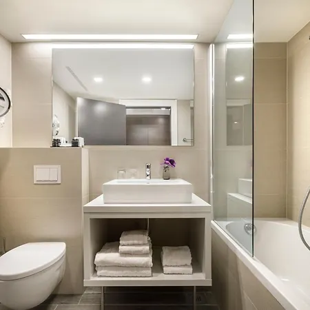 Ξενοδοχείο Ambasador - By Liburnia & 5*