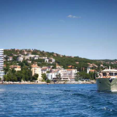 Ambasador - By Liburnia & Ξενοδοχείο