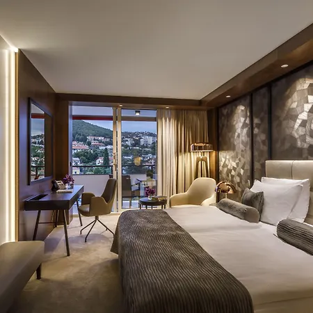 Ambasador - By Liburnia & Ξενοδοχείο 5*