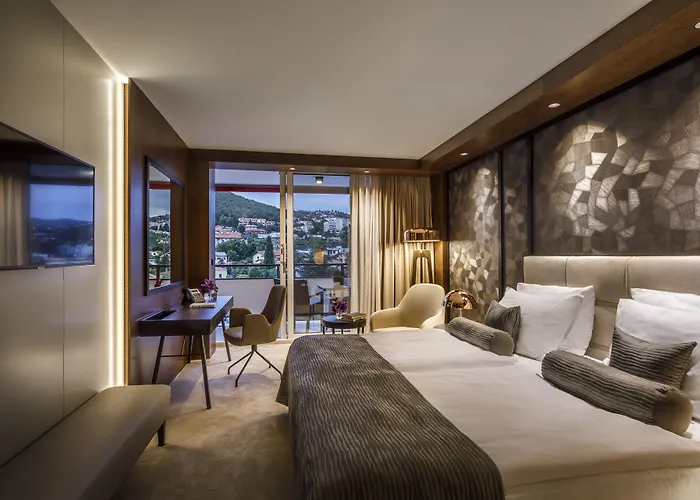 Ambasador - By Liburnia & Hotell 5*