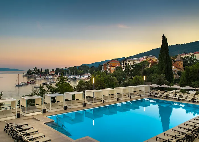 Ambasador - By Liburnia & Otel 5*